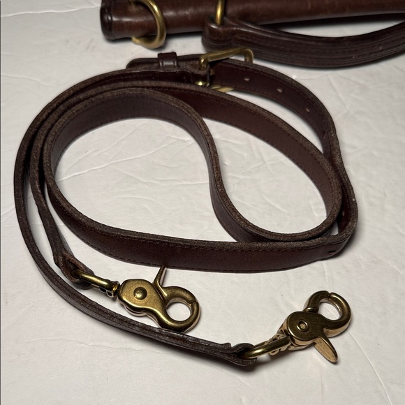 Coach Vintage Willis 9927 Brown Leather Messenger Bag with Gold Turn Lock - Picture 10 of 13